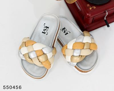 Picture of Girl Slipper Girl